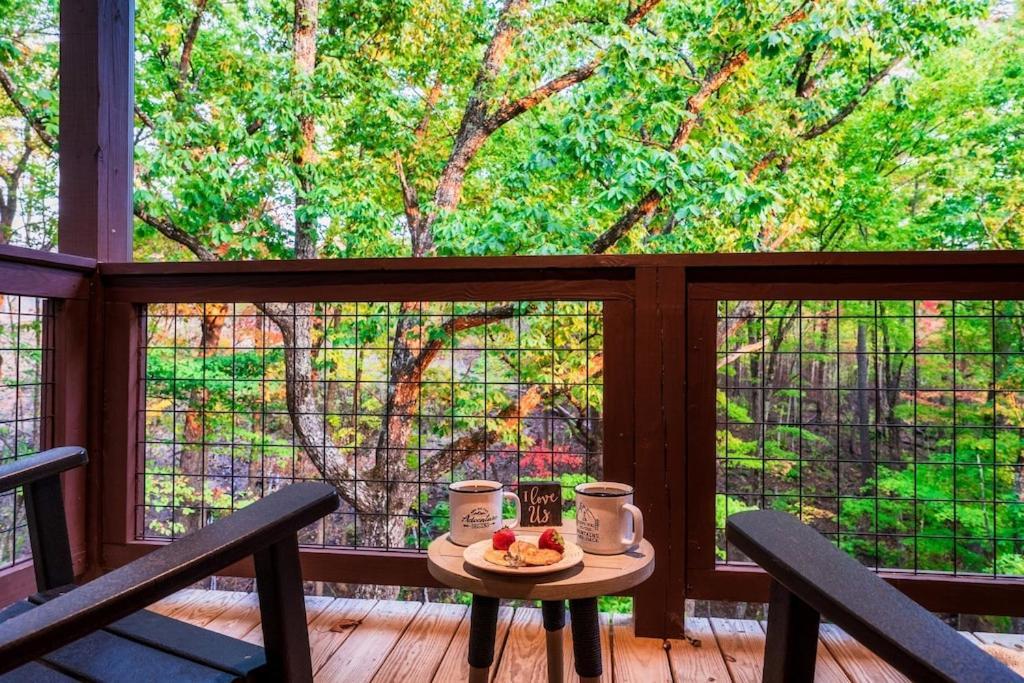 סביירוויל Nordic Mountain Modern Lodge - Family Friendly Luxury Cabin In Walden'S Ridge מראה חיצוני תמונה
